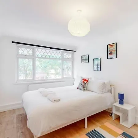 Modern 4 Bedroom In Kings Cross With Garden London Exterior photo