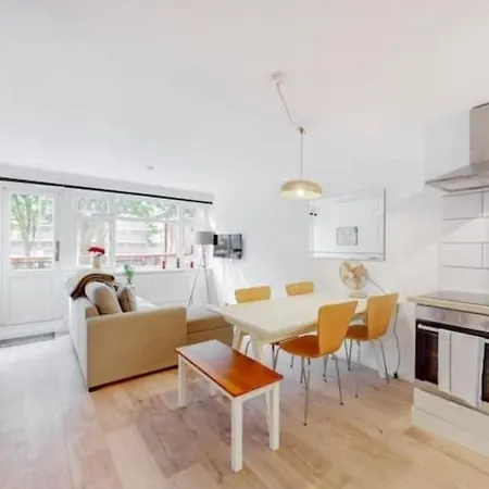 Modern 4 Bedroom In Kings Cross With Garden London Exterior photo