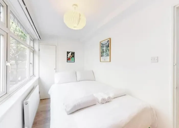 Modern 4 Bedroom In Kings Cross With Garden